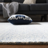 Safavieh Micro-Loop 4'-0" x 6'-0" Rug in Blue / Ivory