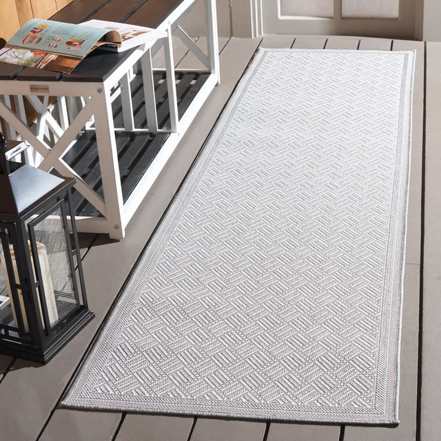 Safavieh Terrace 800 2'-3" x 8'-0" Rug in Grey / Ivory
