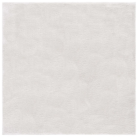 Safavieh Tahoe Shag 6'-7" x 6'-7" Rug in Silver