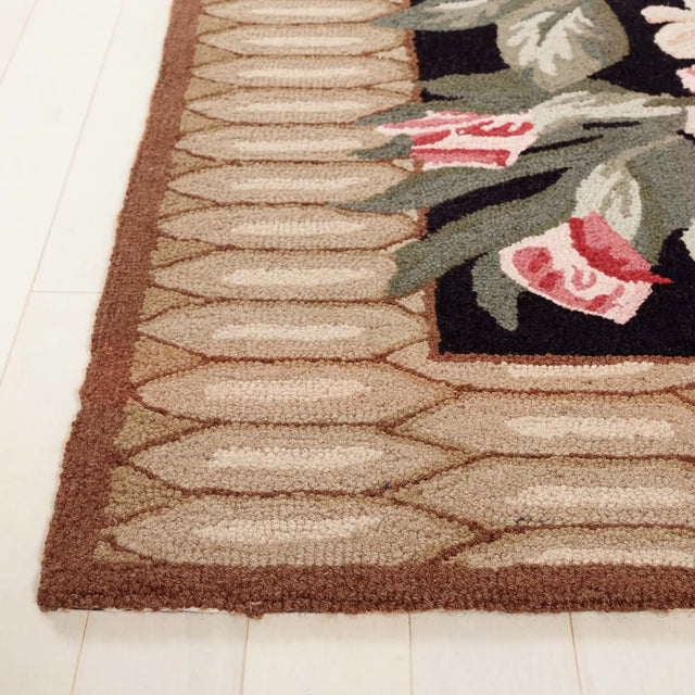 Safavieh Chelsea 5'-3" x 8'-3" Rug in Black / Brown
