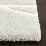Safavieh Soho 5'-0" x 8'-0" Rug in Grey / Ivory