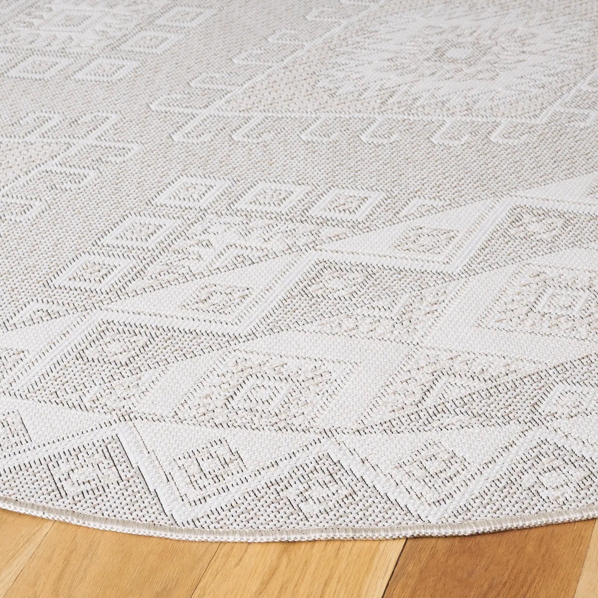 Safavieh Prairie 300 6'-7" x 6'-7" Rug in Beige / Ivory
