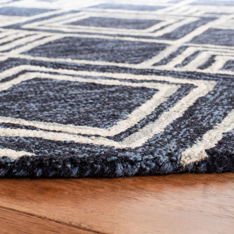 Safavieh Micro-Loop 5'-0" x 5'-0" Rug in Navy / Ivory