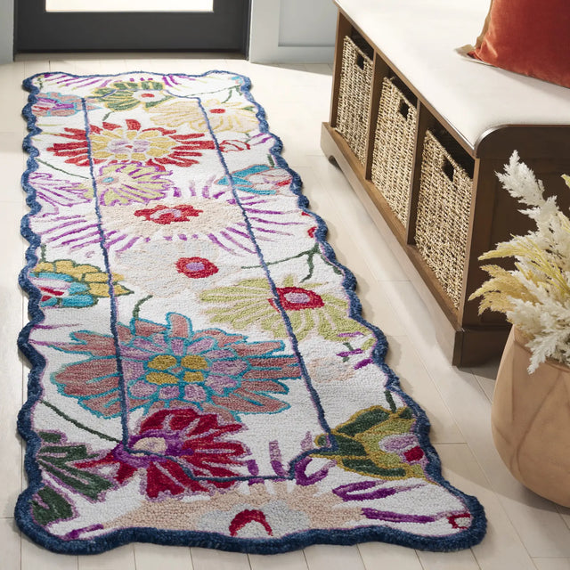 Safavieh Jardin 2'-3" x 8'-0" Rug in Green / Ivory