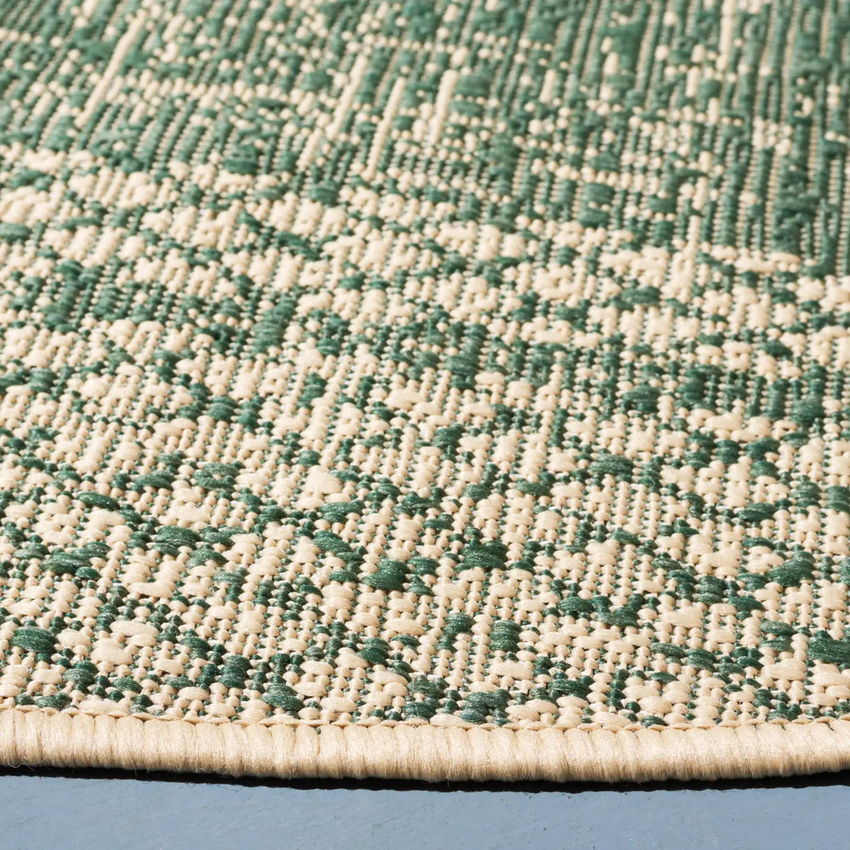 Safavieh Courtyard 6'-7" x 6'-7" Rug in Beige / Dark Green