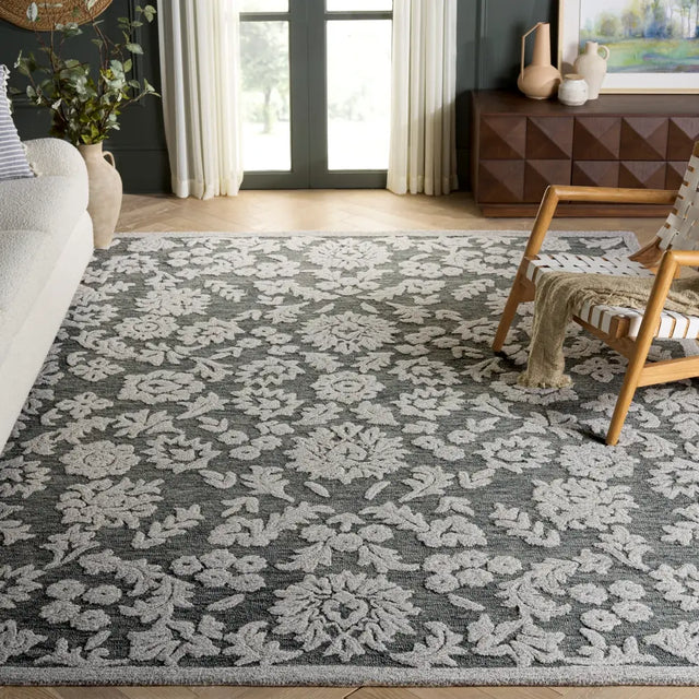 Safavieh Blossom 8'-0" x 10'-0" Rug in Grey / Ivory