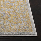 Safavieh Evoke 4'-0" x 6'-0" Rug in Ivory / Gold