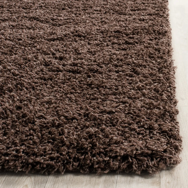 Safavieh Sgl-Laguna Shag 6'-7" x 9'-6" Rug in Brown