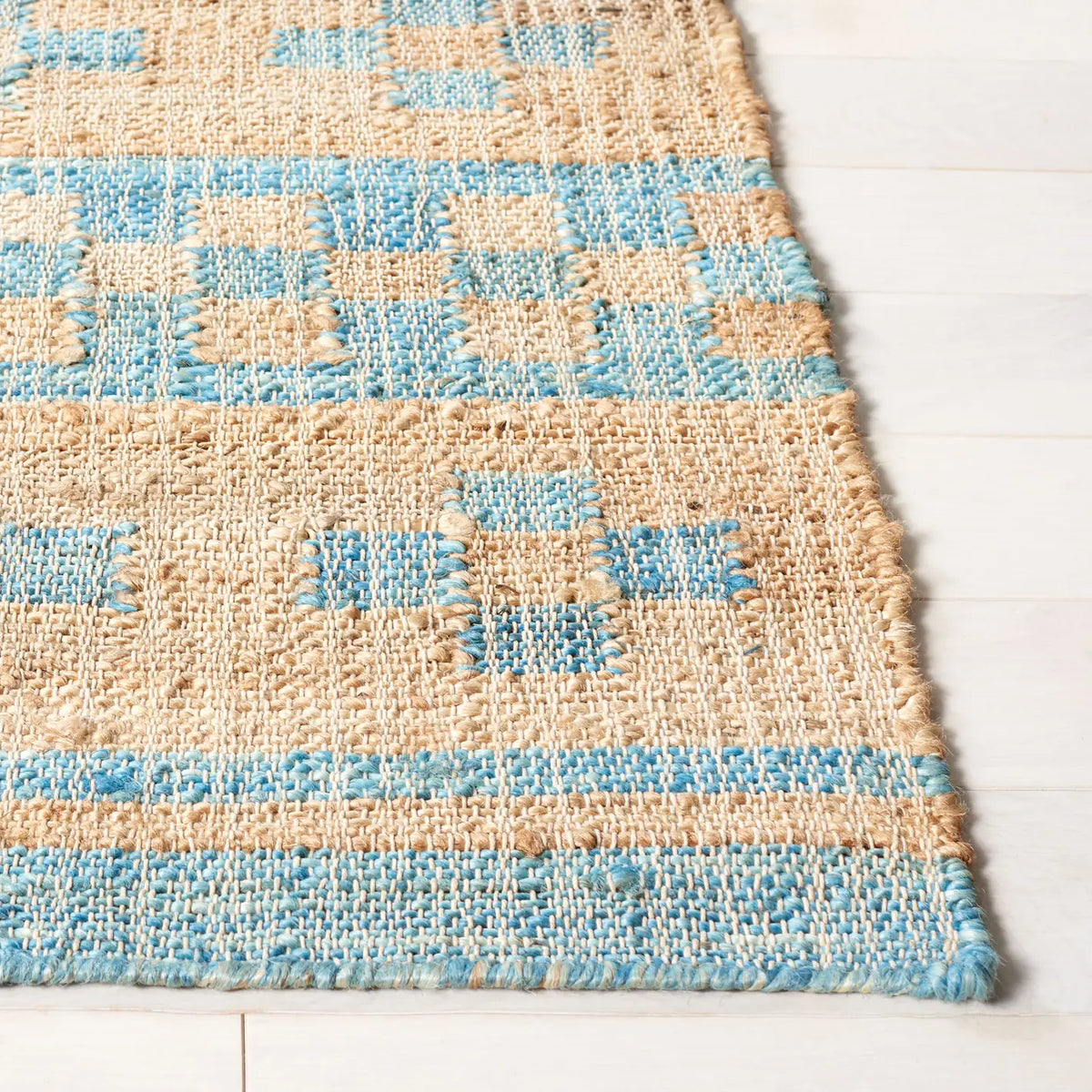 Safavieh Kilim 4'-0" x 6'-0" Rug in Blue / Natural