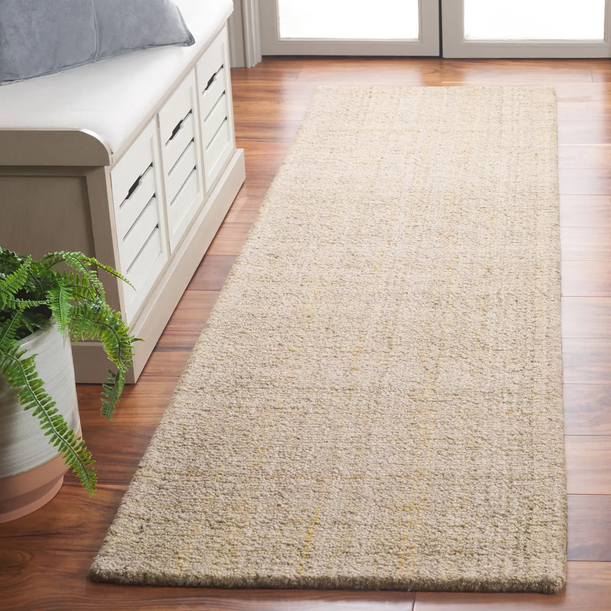 Safavieh Abstract 2'-3" x 8'-0" Rug in Light Green / Beige