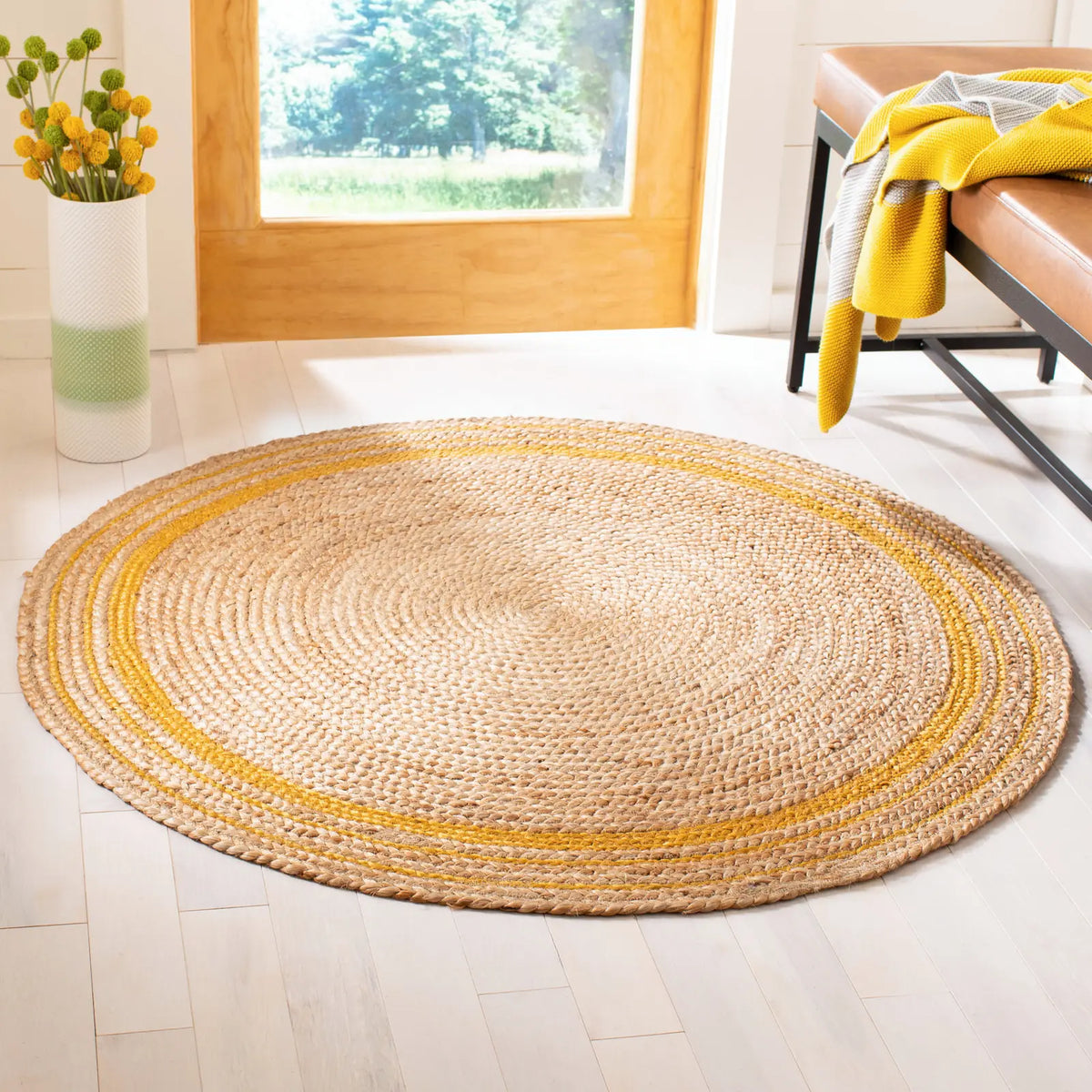 Safavieh Natural Fiber 3'-0" x 3'-0" Rug in Beige / Gold