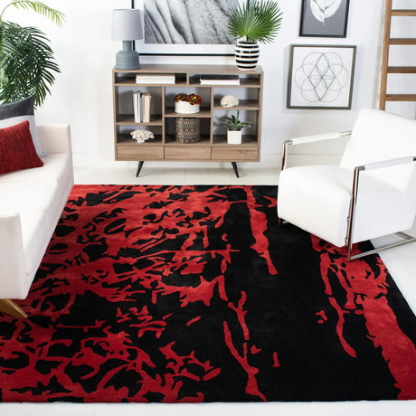 Safavieh Soho 9'-6" x 13'-6" Rug in Black / Red