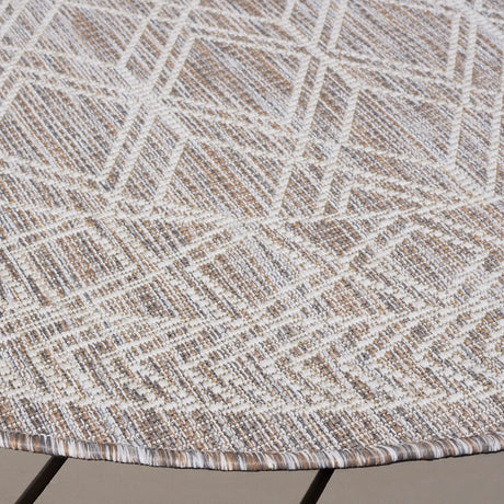 Safavieh Courtyard 6'-7" x 6'-7" Rug in Ivory / Beige Grey