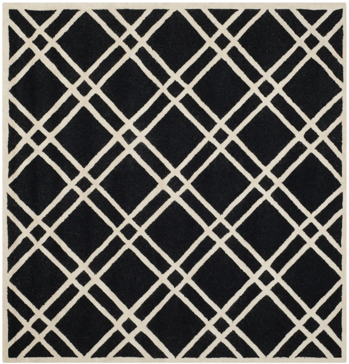 Safavieh Cambridge 6'-0" x 6'-0" Rug in Black / Ivory