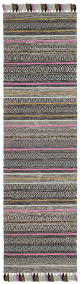 Safavieh Montauk 2'-3" x 8'-0" Rug in Black / Multi