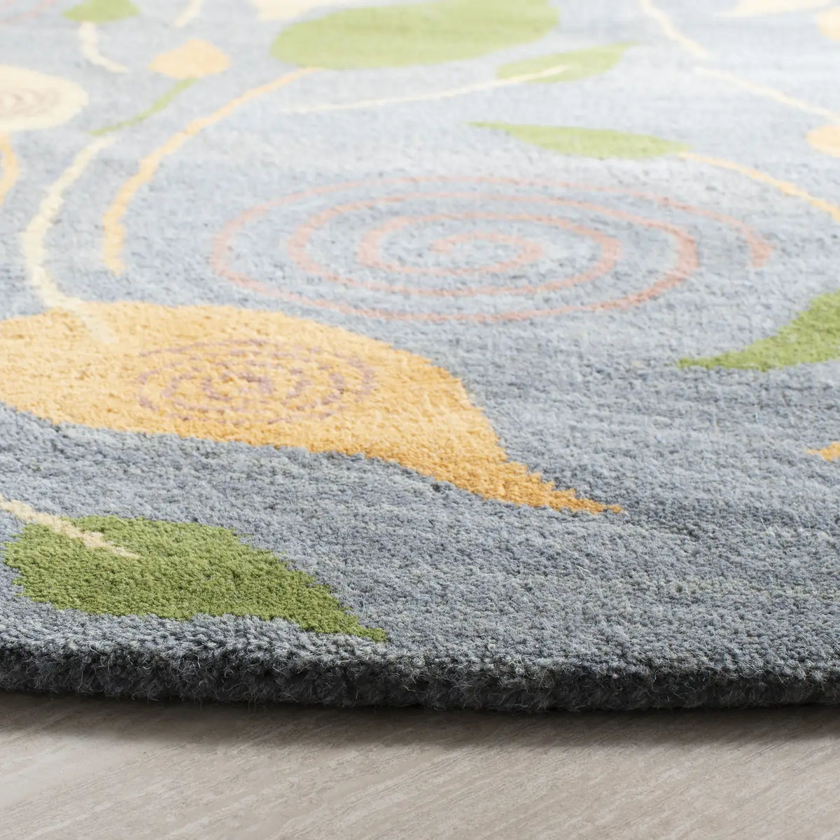 Safavieh Soho 6'-0" x 6'-0" Rug in Grey / Multi