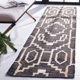 Safavieh Natural Fiber 2'-3" x 9'-0" Rug in Black / Ivory