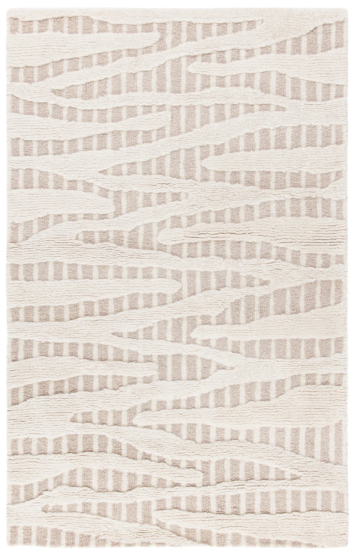 Safavieh Manhattan 4'-0" x 6'-0" Rug in Beige / Ivory