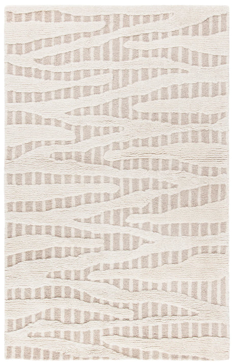 Safavieh Manhattan 4'-0" x 6'-0" Rug in Beige / Ivory