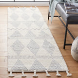 Safavieh Casablanca 2'-3" x 8'-0" Rug in Ivory / Grey