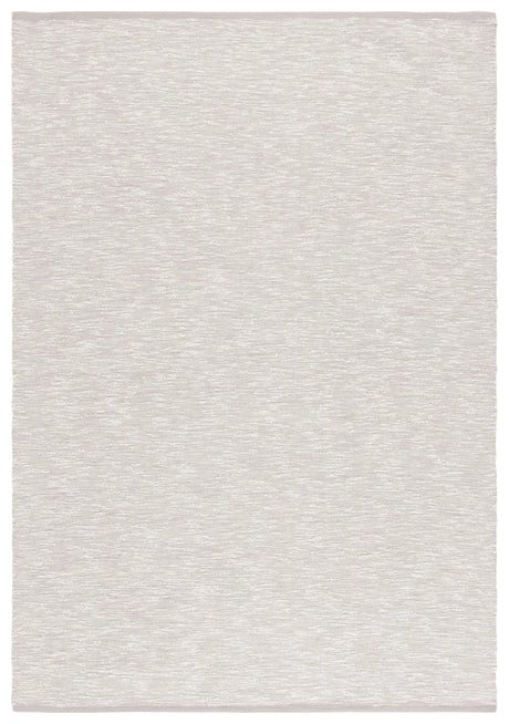 Safavieh Montauk 4'-0" x 6'-0" Rug in Light Grey / Ivory