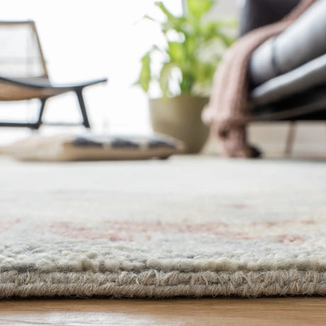 Safavieh Samarkand 10'-0" x 14'-0" Rug in Grey / Ivory