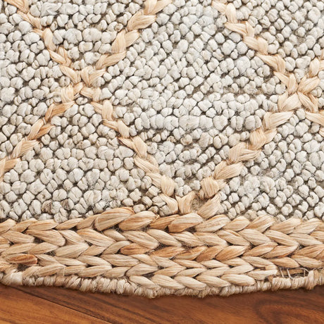 Safavieh Natural Fiber 6'-0" x 6'-0" Rug in Grey / Natural