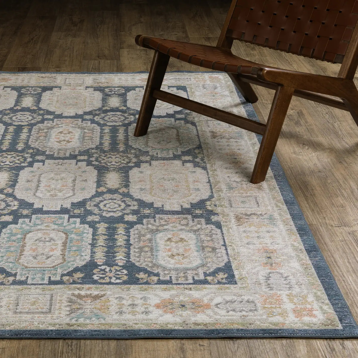 Oriental Weavers Sphinx Cavett CAV07 Gold Rugs - angle/detail