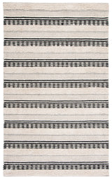 Safavieh Natura 4'-0" x 6'-0" Rug in Beige / Black