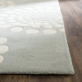 Safavieh Soho 3'-6" x 5'-6" Rug in Grey / Ivory