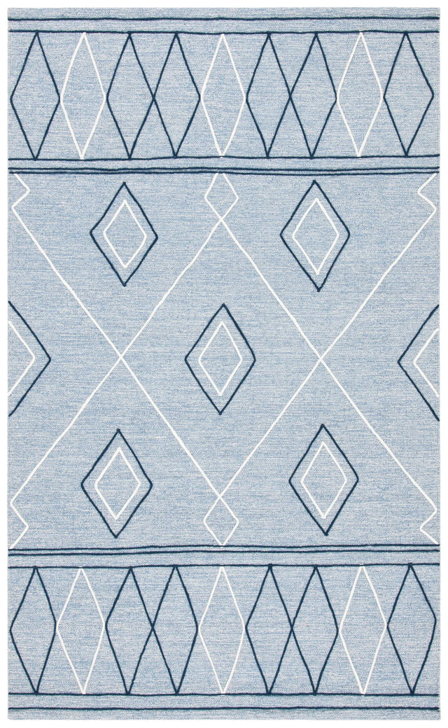Safavieh Striped Kilim 4'-0" x 6'-0" Rug in Light Blue / Ivory