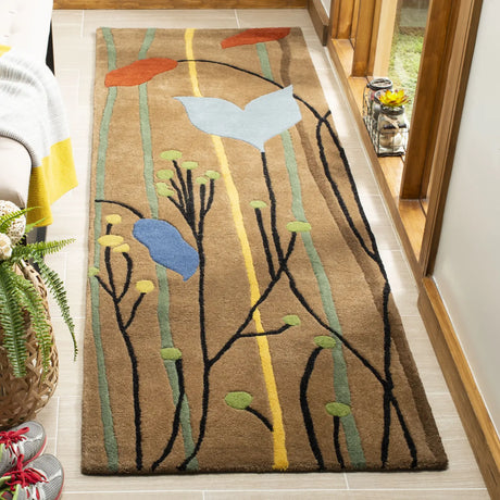 Safavieh Soho 2'-6" x 8'-0" Rug in Brown / Multi