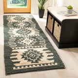 Safavieh Bohemian 2'-6" x 8'-0" Rug in Grey / Beige