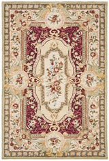 Safavieh Savonnerie 4'-0" x 6'-0" Rug in Red / Ivory