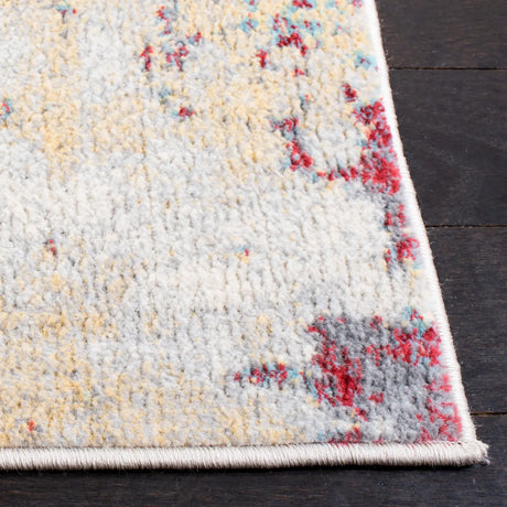 Safavieh Jasper 100 4'-0" x 6'-0" Rug in Red / Ivory