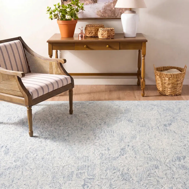 Safavieh Martha Stewart 8'-0" x 10'-0" Rug in Blue / Ivory