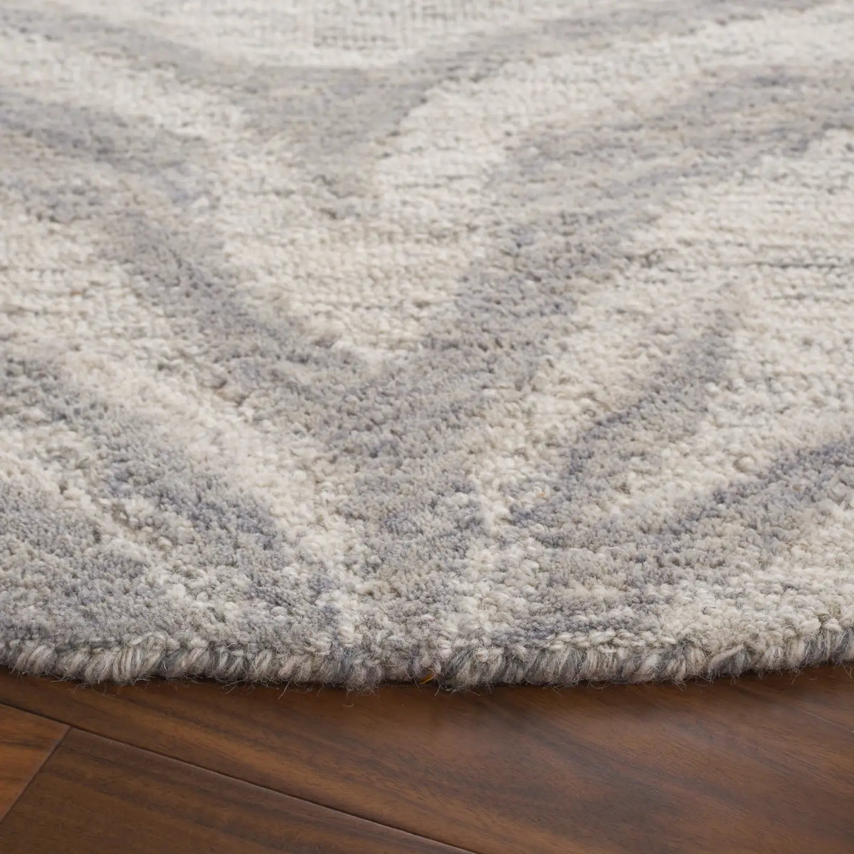 Safavieh Ebony 6'-0" x 6'-0" Rug in Grey / Ivory