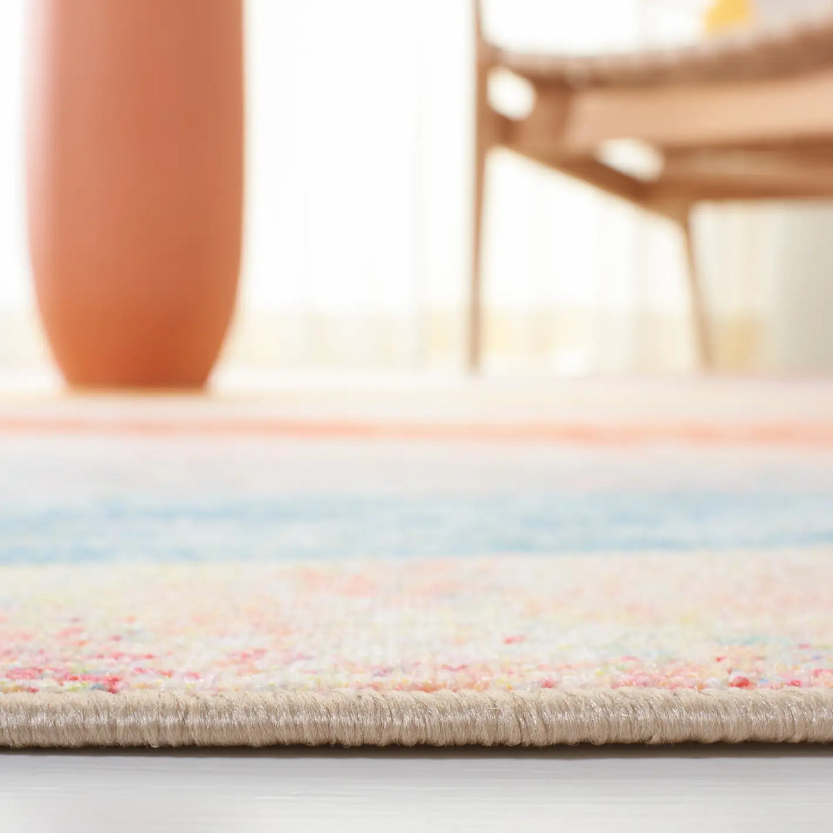 Safavieh Paint Brush 4'-4" x 6'-0" Rug in Pink / Blue