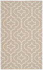 Safavieh Montauk 2'-6" x 4'-0" Rug in Grey / Ivory