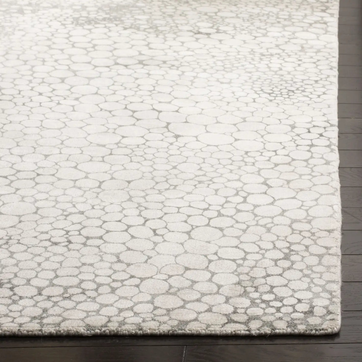 Safavieh Mirage 6'-0" x 9'-0" Rug in Grey
