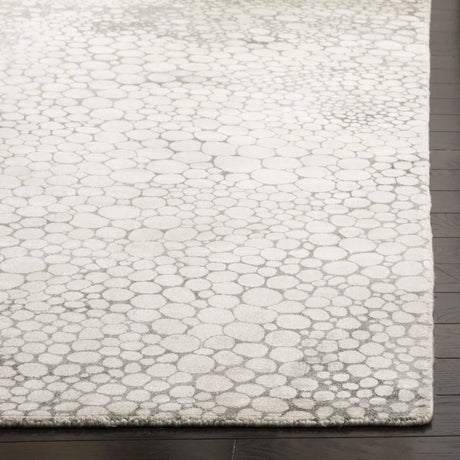 Safavieh Mirage 6'-0" x 9'-0" Rug in Grey