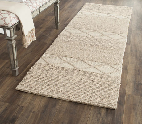 Safavieh Natura 2'-3" x 12'-0" Rug in Beige