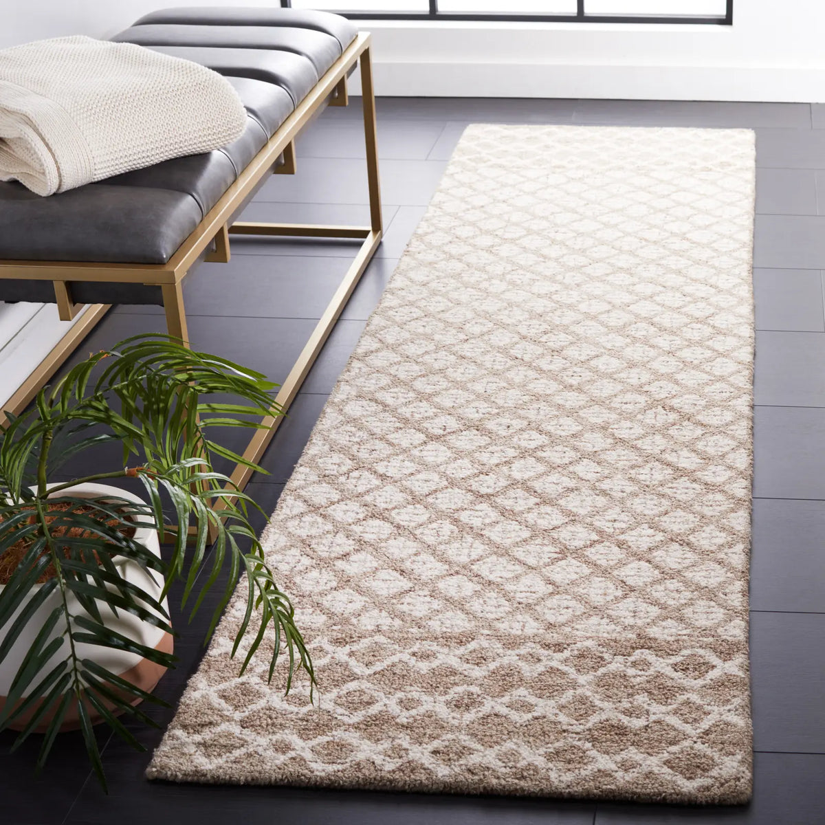Safavieh Abstract 2'-3" x 8'-0" Rug in Ivory / Brown