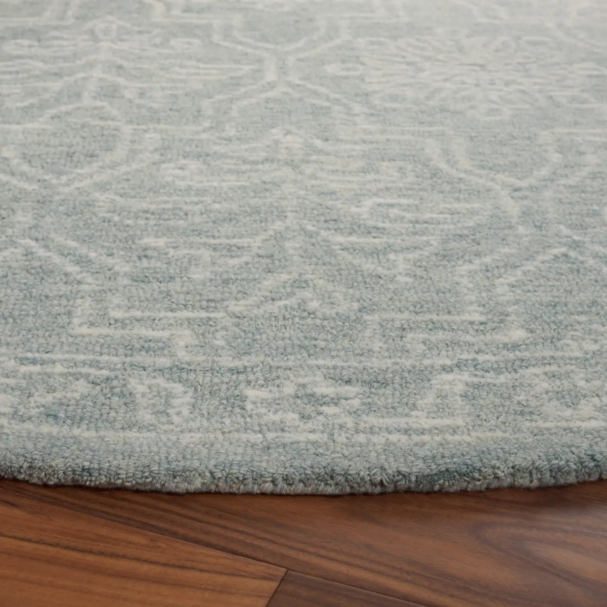 Safavieh Micro-Loop 6'-0" x 6'-0" Rug in Light Grey / Ivory