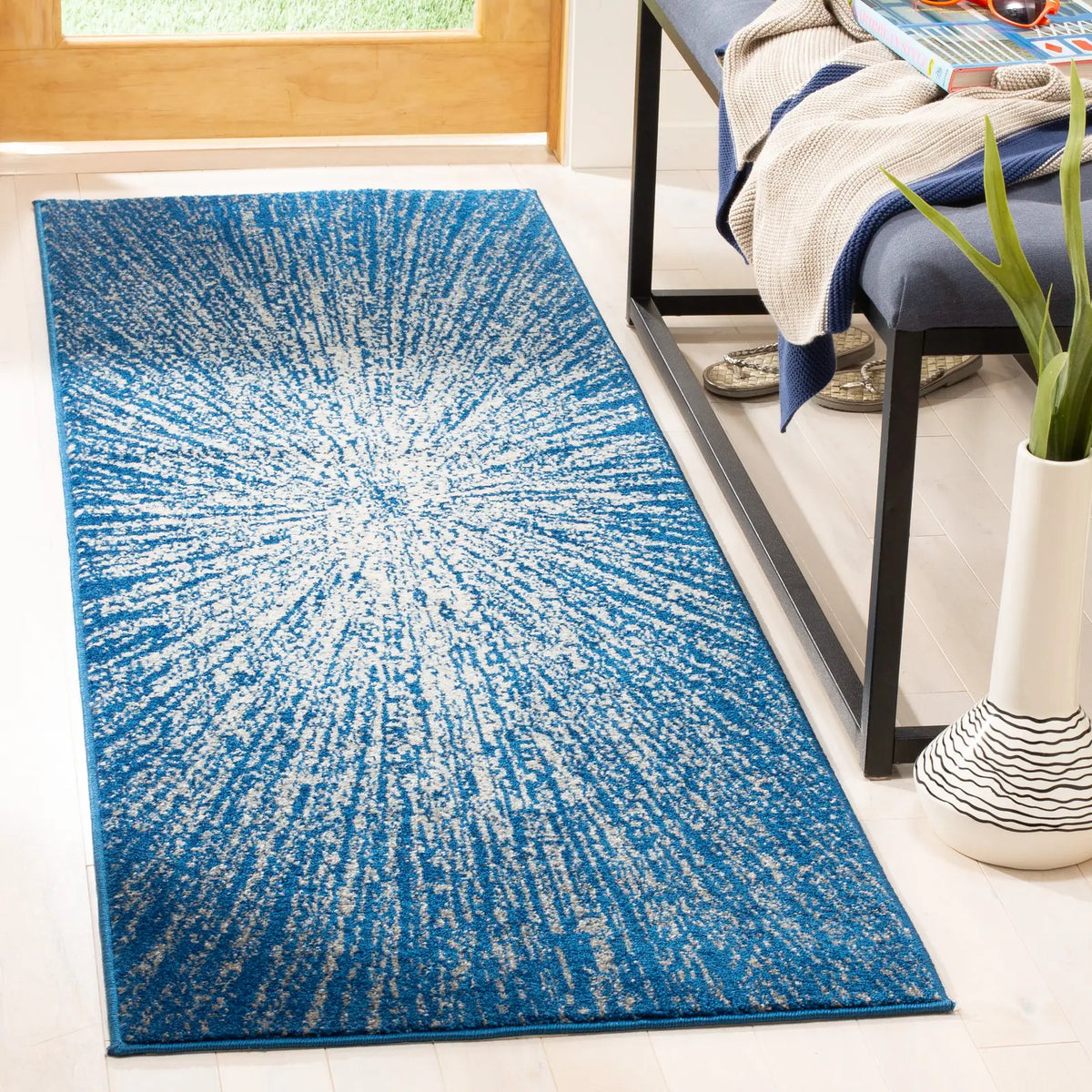 Safavieh Evoke 2'-2" x 11'-0" Rug in Navy / Ivory