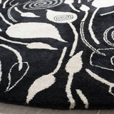 Safavieh Soho 6'-0" x 6'-0" Rug in Black / Ivory