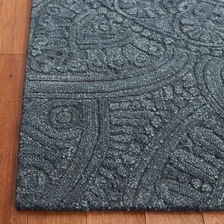 Safavieh Marquee 4'-0" x 6'-0" Rug in Dark Grey