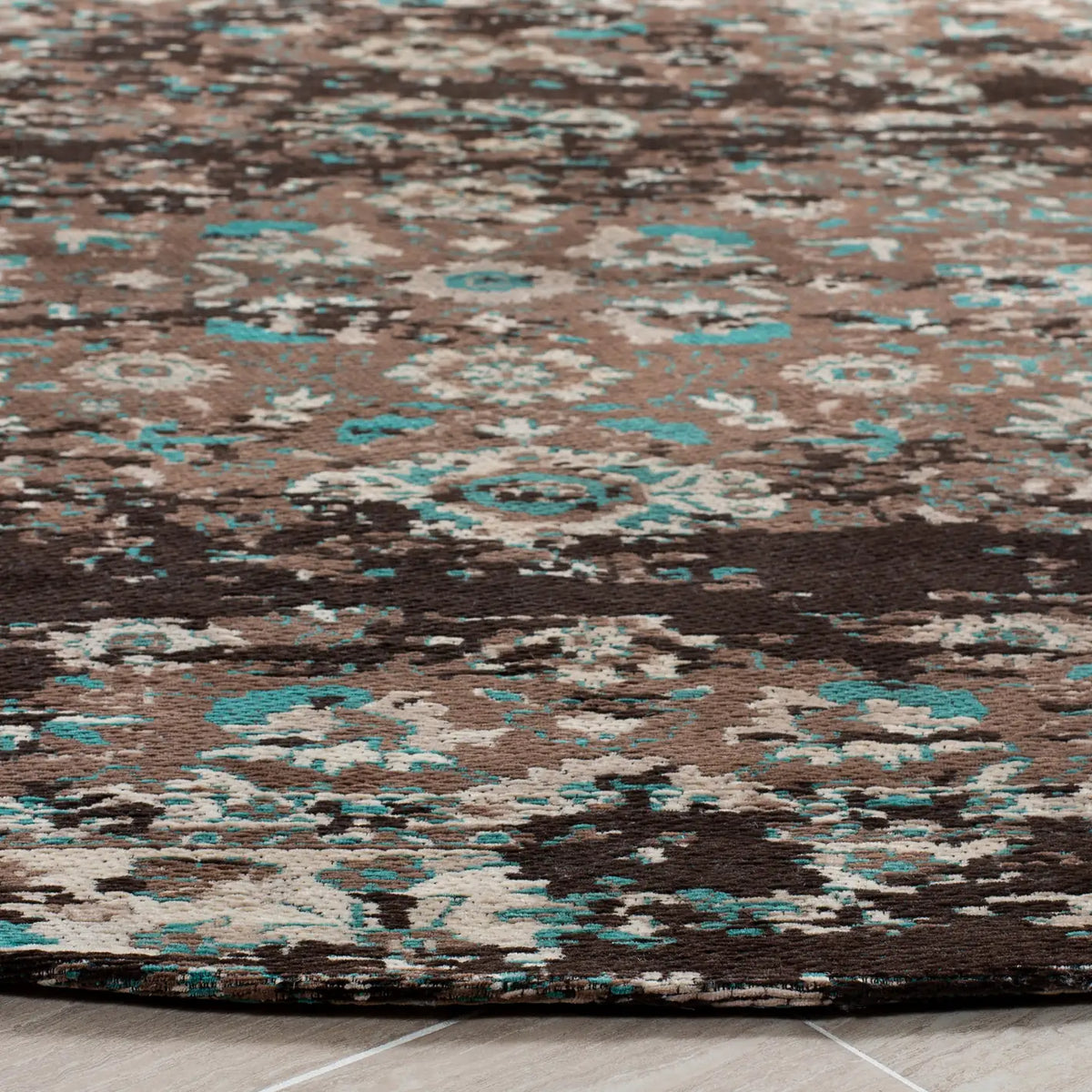 Safavieh Classic Vintage 6'-0" x 6'-0" Rug in Teal / Beige