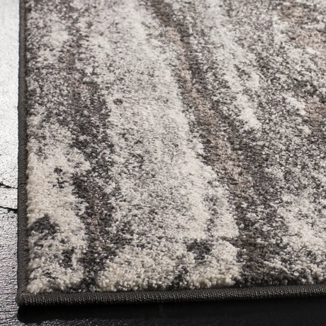 Safavieh Spirit 100 4'-0" x 6'-0" Rug in Grey / Dark Grey