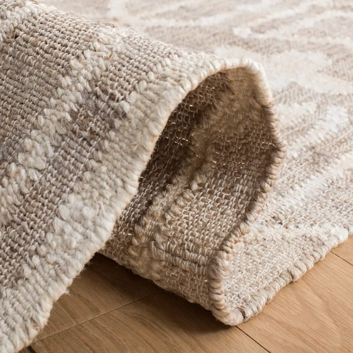 Safavieh Natural Fiber 4'-0" x 6'-0" Rug in Grey / Ivory